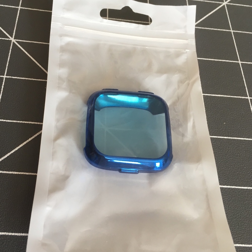 Fitbit Versa blue cover/screen protector
